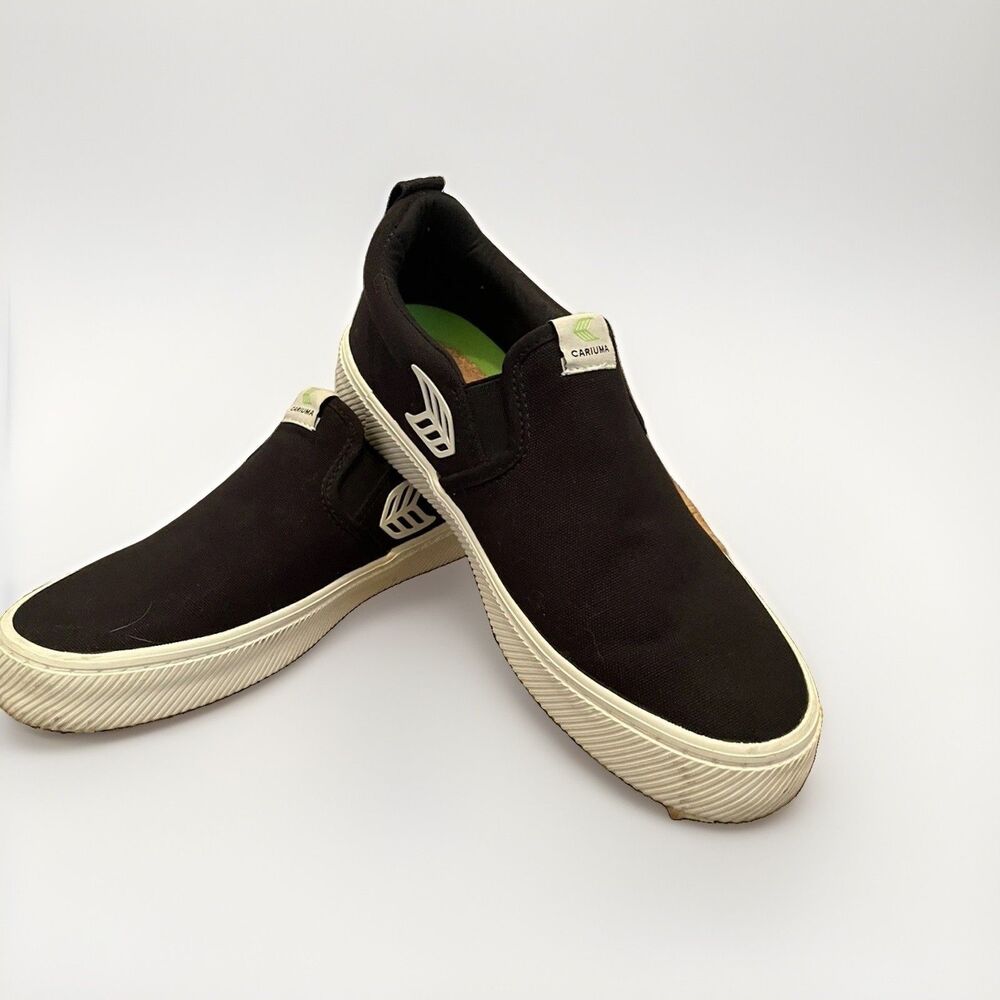 Cariuma Slip-On Women's Size 9, Men’s Size 7 Black/White Canvas Sneakers NIB